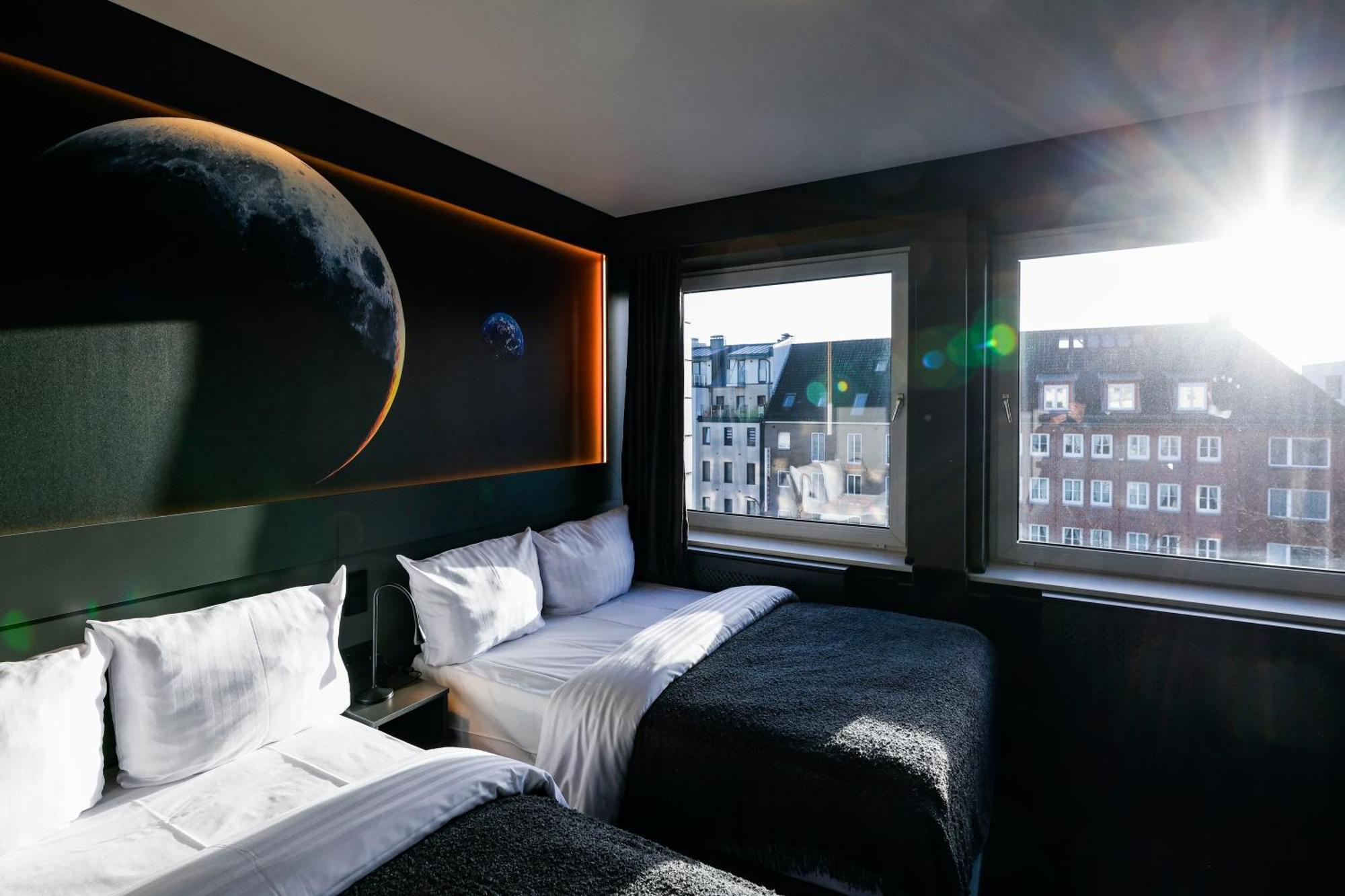 Sleephotels Cosmos Hamburg Exterior foto